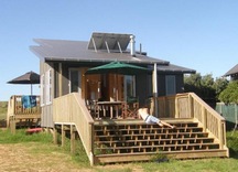 2013-12-28 21_00_50-Great Barrier Island Beach House accommodation. Medlands Beachfront - Internet E