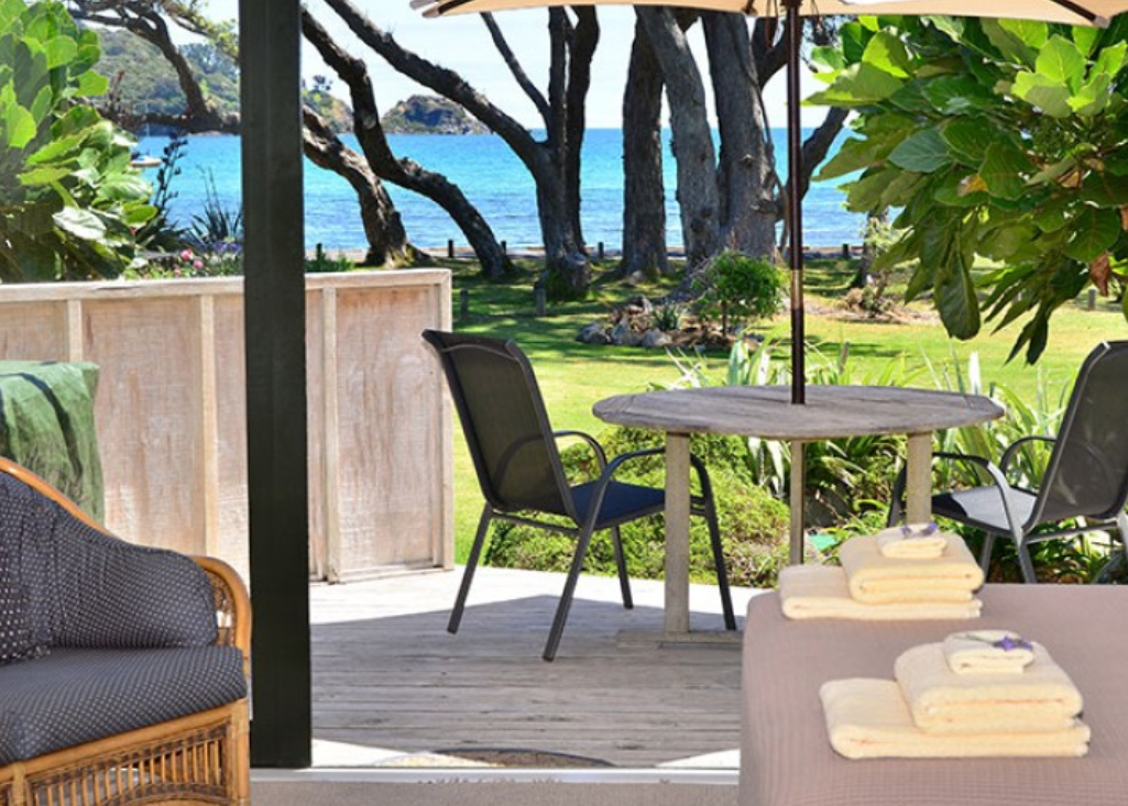 Go Great Barrier Island – Beachfront Studios -Sunset Waterfront Lodge